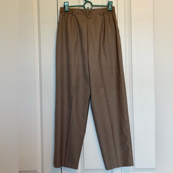 Classic pleated Pants - Picture 2 of 7